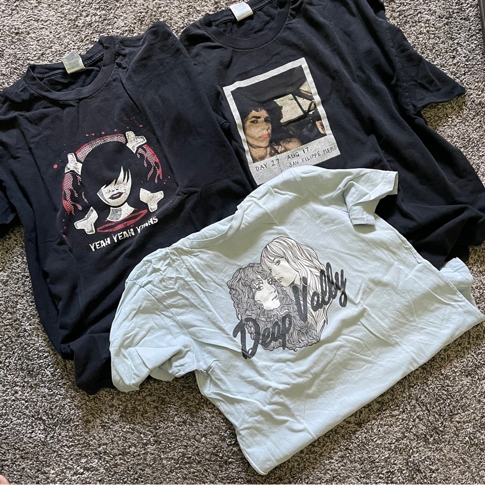 Lot of 3 Vintage lady rocker T-shirts, YYYs (L), Deap Vally (M), PJ Harvey (XL)